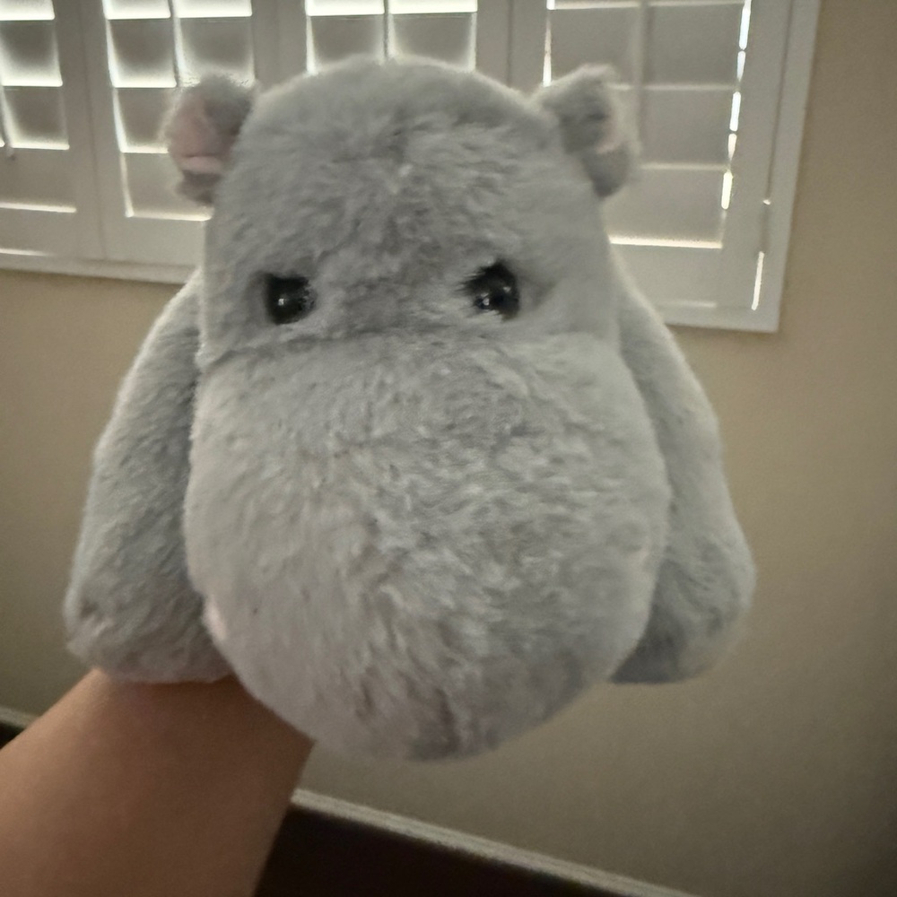Hugz Mochi the Hippo